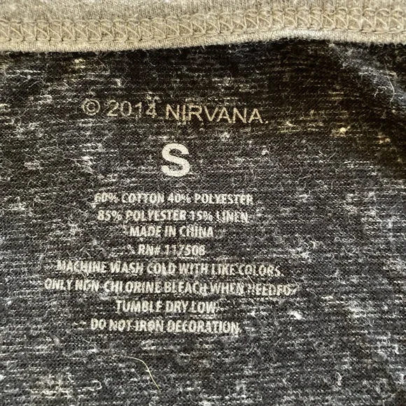 Nirvana Graphic Band T-shirt, raglan 3/4 sleeve, women’s size small - Picture 4 of 4